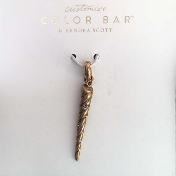 New Kendra Scott Double Link Bracelet with 3 Gold Tone Charm Accessories - Picture 10 of 11